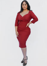 Load image into Gallery viewer, Fitted Burgundy Bodycon Dress
