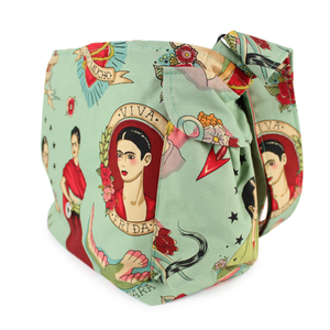Frida messenger bag side pocket