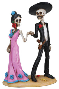 Day of the Dead Holding Hands Skulls. Skeleton Figurine.