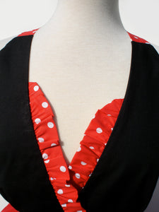 close up of Apron on mannequin 