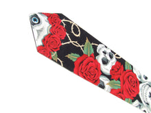 Load image into Gallery viewer, Skulls and Roses Black Tie